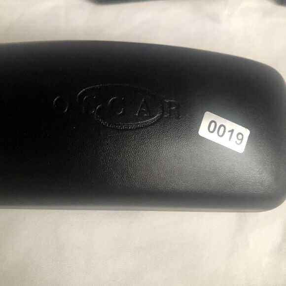 Oscar de La Renta Black Sunglasses 01304 100% UV NWT - Picture 8 of 8